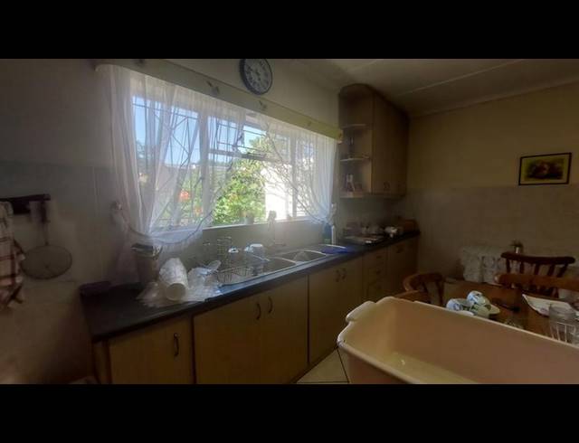 3 BEDROOM PROPERTY TO RENT IN CHRISMAR